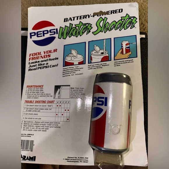 NWT Vintage 1989 Pepsi Water Gun Toys Soda Can Water Shooter Battery-powered - Picture 4 of 6